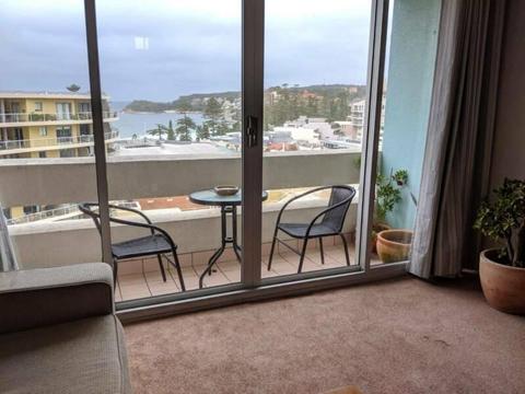 Sunny Split Level 1 Bed with Sea Views
