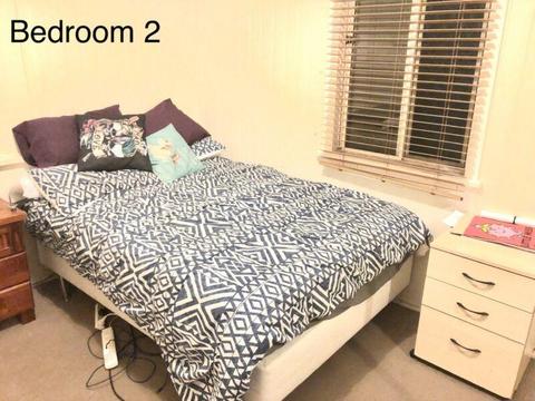 Two single bedrooms at Sunnybank
