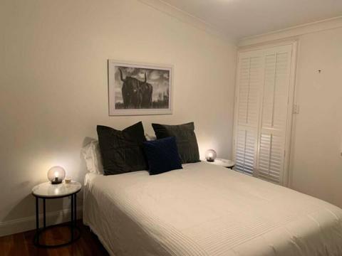 Gorgeous room in New Farm for rent! Air con, ensuite, walk-in-robe!