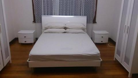 Double Room for 2 persons/ couple (Netflix/ TV inside) - St Kilda