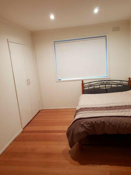 Furnished room for rent in moorabbin very close to Holmesglen Tafe