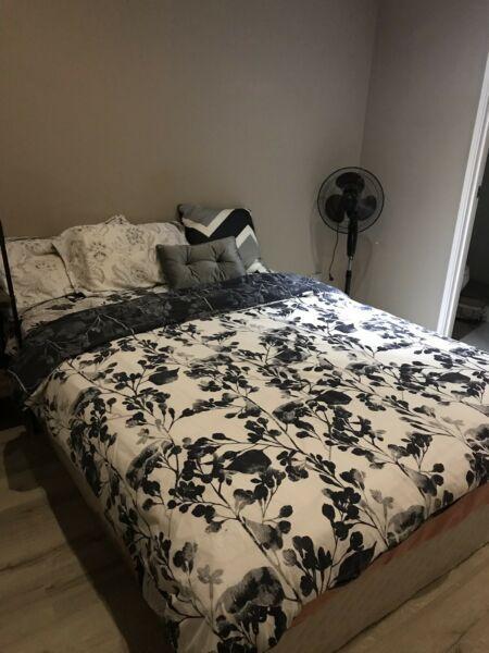Room available in house share in Seville grove