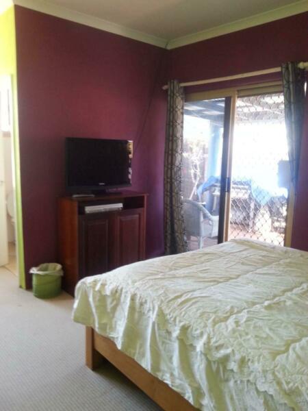 Fully Furnished Master bedroom N Single room for rent