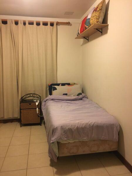 Murdoch Single Room for rent (fully furnished)