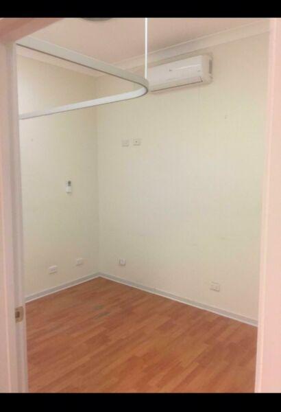 Fantastic Clinic Room For Rent