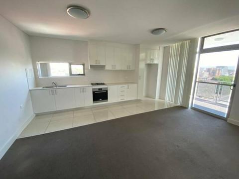 Oversized One Bedroom Apartment In Burwood For Rent
