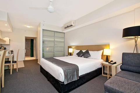 1 Bedroom Luxury Studio Apartment for Rent in Darwin City (4 weeks)