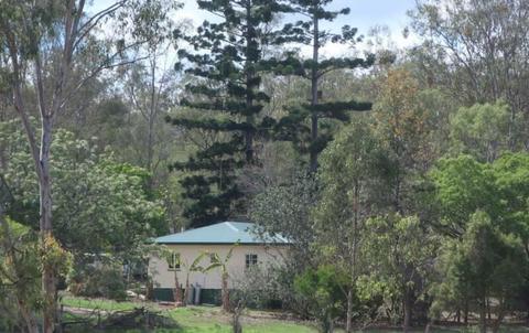 4-Bedroom Farmhouse, 1 1/2acres, 35 min from Bundaberg