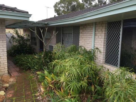 Mandurah for rent LARGE 2 bedroom 1 bathroom centrally located