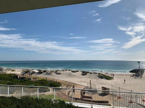 Renovated unit ready to move in. Walk to the beach!