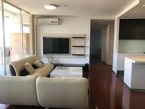 Ultimo clean&cheap share room for girls