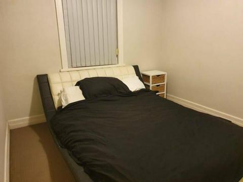 Room To Rent in Strathfield NSW (Swimming Pool Avalible)