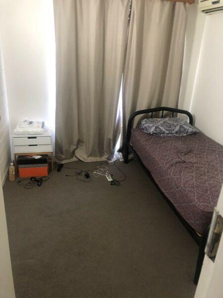 1 bedRoom furnished available