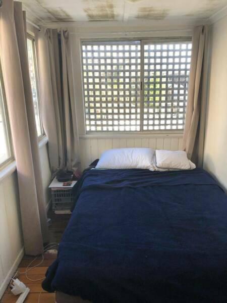 Room for rent in awesome sharehouse West End