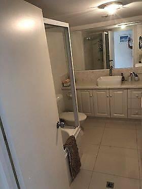 FURNISHED ROOM - MIRRORED BUILT-INS - CHEVRON ISLAND. INCL. ELECT