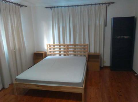 MASTER ROOM FOR RENT AIRCON SHOPS CITY BUSES BIG WARDROBE PARKING