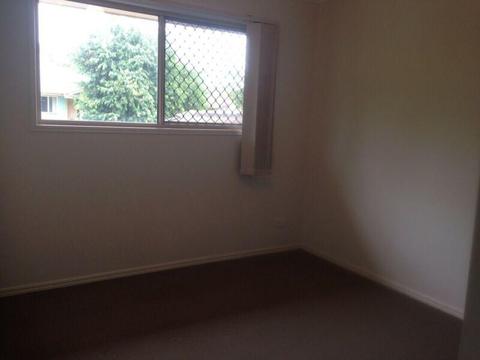 Double room available - $185 p/w, private bathroom, air-con