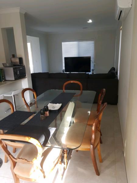 One bedroom for rent in Life Estate, Point Cook