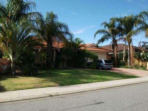Large Rooms available to let in Forrestfield - 5mins to Airport