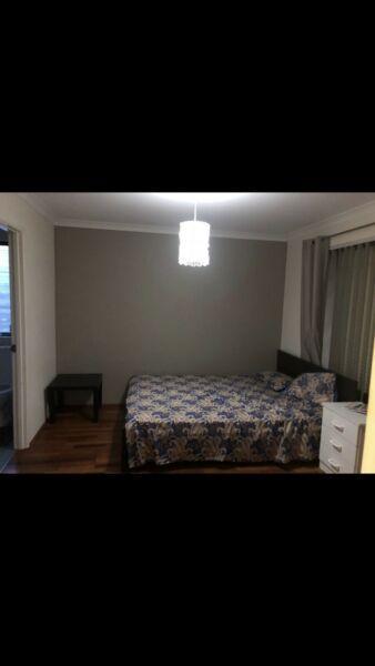master bedroom ensuite available for rent $200/w all inclusive