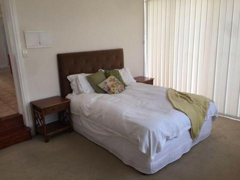 Large room for rent - with own bathroom,kitchen,lounge!