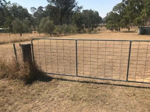 5 ACRE LAND AT WATTLE CAMP QLD 4615