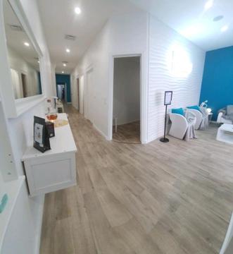 Beauty/treatment space for rent