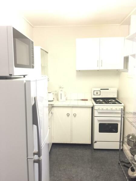 1 Bedroom Furnished Unit Wooloowin