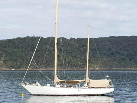 HOME ON THE WATER Beautiful Classic Liveaboard Ketch