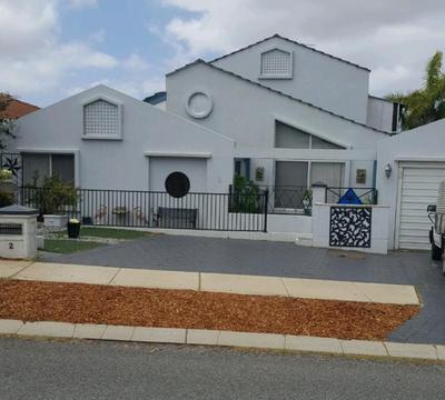 EXECUTIVE HOME FOR SALE -JOONDALUP