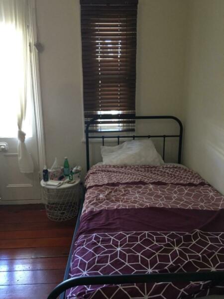 Shared room in surry hills
