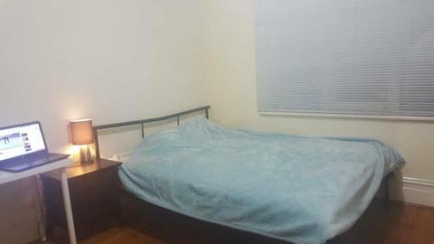 0NE FURNISHED MASSIVE ROOM FOR RENT NEAR ROCKDALE STATION $130