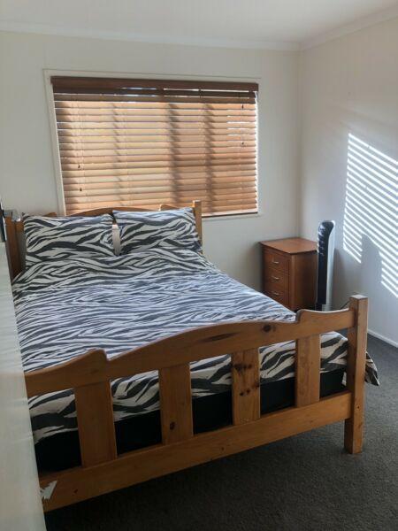 Room for rent in sharehouse