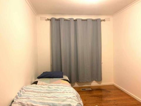 Room for rent in Springvale South