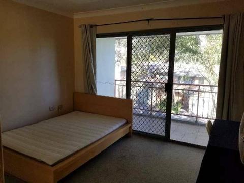 3 bedrooms two bath rooms near Macquarie Park including bill