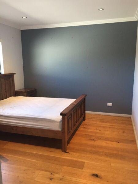 A beautiful large bedroom for let out