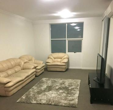 Master room with ensuite available for rent in Homebush West!