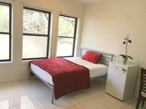 NEW FULLY FURNISHED MASTER BEDROOM NEAR ST LEONARDS STATION FROM $300