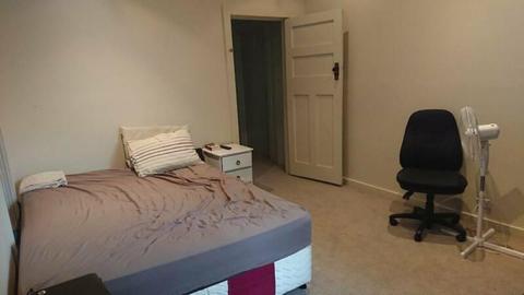 Spacious Single Room to Rent (Short term - 8/12 to 8/01)