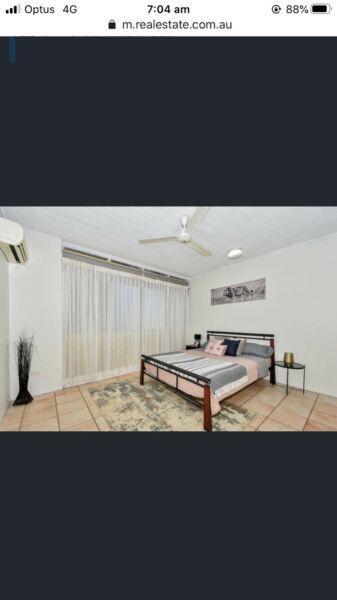 Master room available in Stuart Park