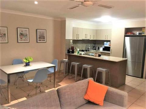 Room for rent Garden City Griffith Uni