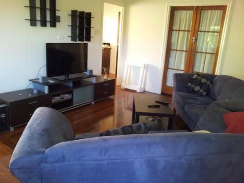 Room for rent in Indooroopilly sharehouse