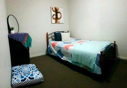 Single room for rent in Northern Suburbs