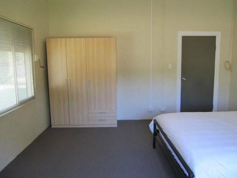 Large room for rent in Old Eastside share house
