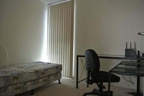 room in Sackville st, CBD for rent