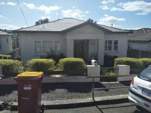 Room to rent in light-filled house, West Launceston