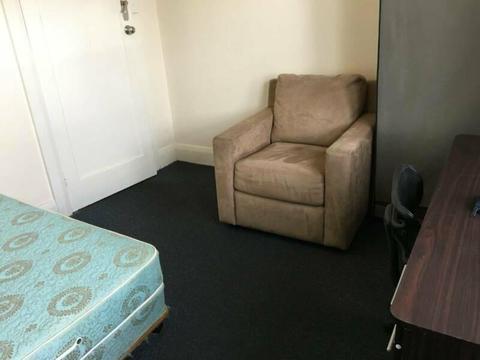 A private room in Sandy Bay near UTas for rent
