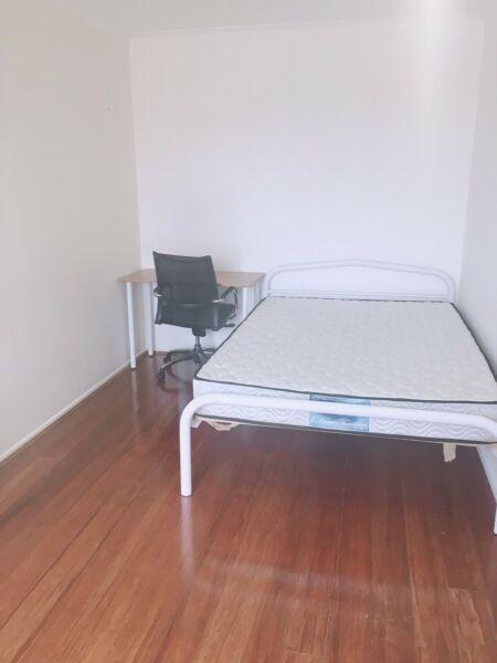 Single room for rent ~10 mins walk to Dandenong station