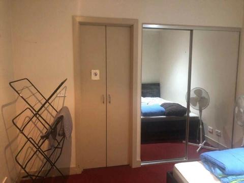 CBD, master room available, perfect for couple
