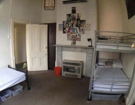 Sociable Chapel street roomshare $155 pw incl. bills